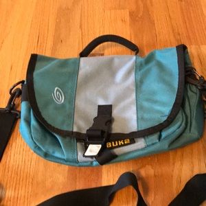 Timbuk2 shoulder bag